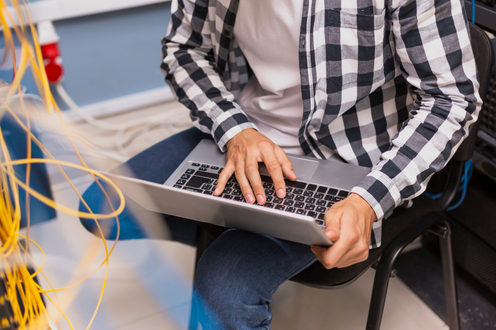 Apa Itu Band Steering? Ternyata Ini Manfaatnya untuk WiFi Indoor